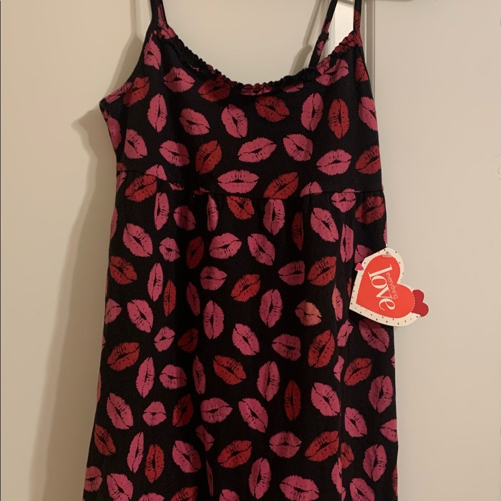 Lip chemise